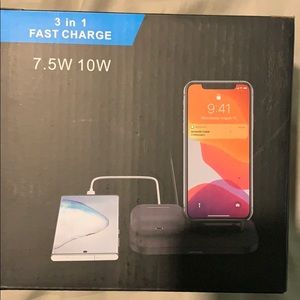 Brand new 3 in 1 wireless charging station